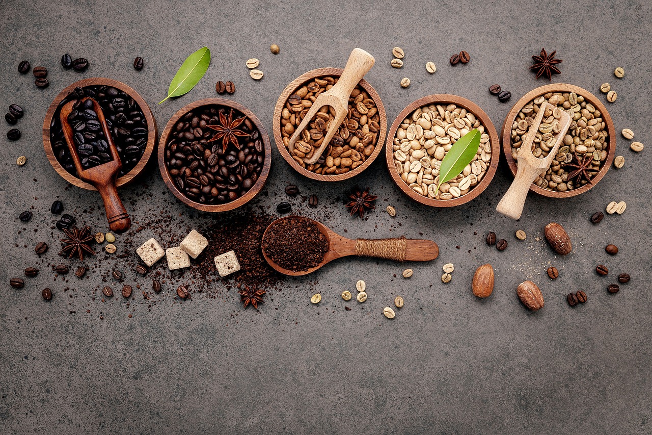 Le fasi dell' essicazione e tostatura dei chicchi di caffè, foto da internet