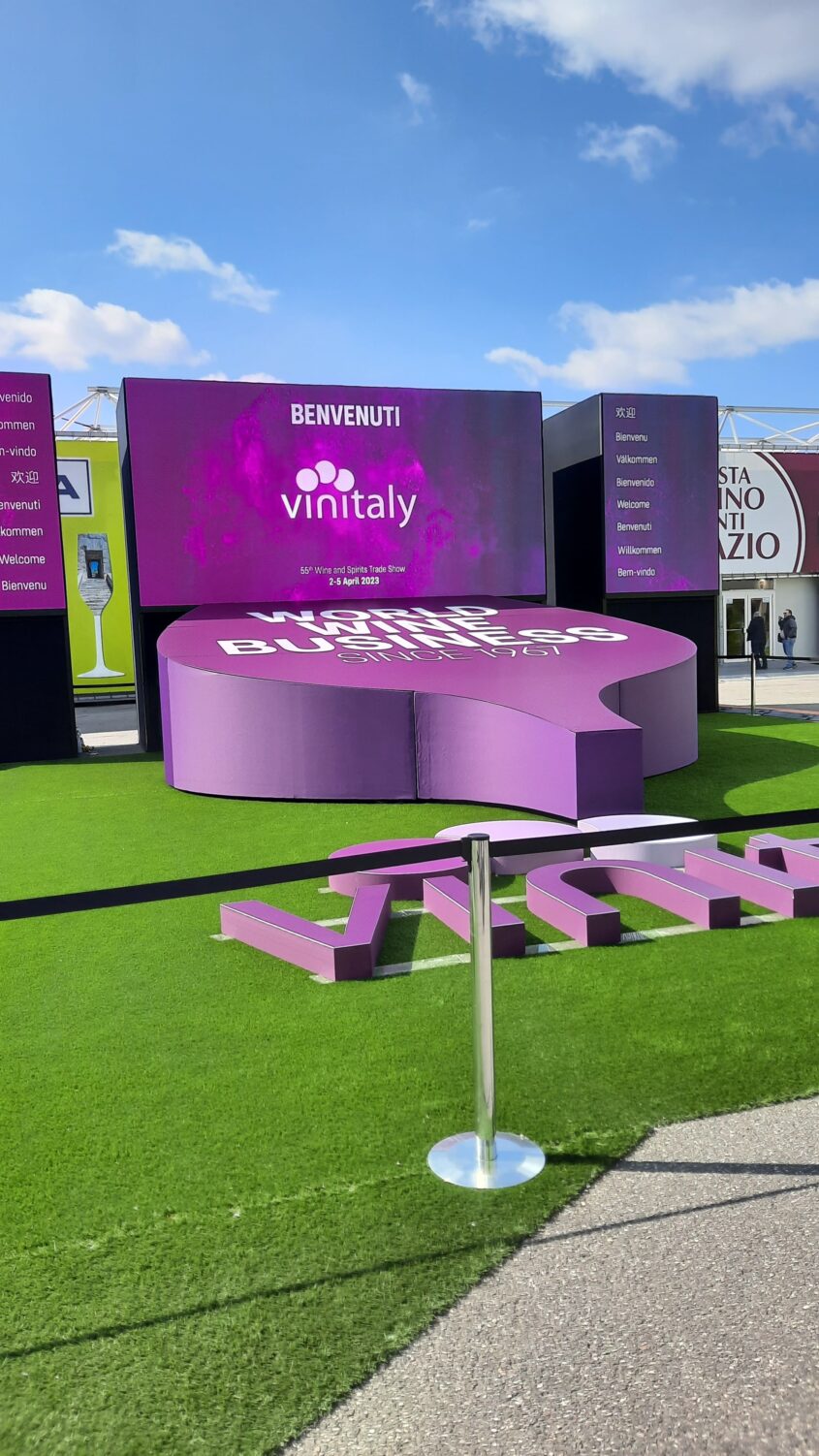 Vinitaly 2024: Un Viaggio nel Cuore della Cultura Enologica