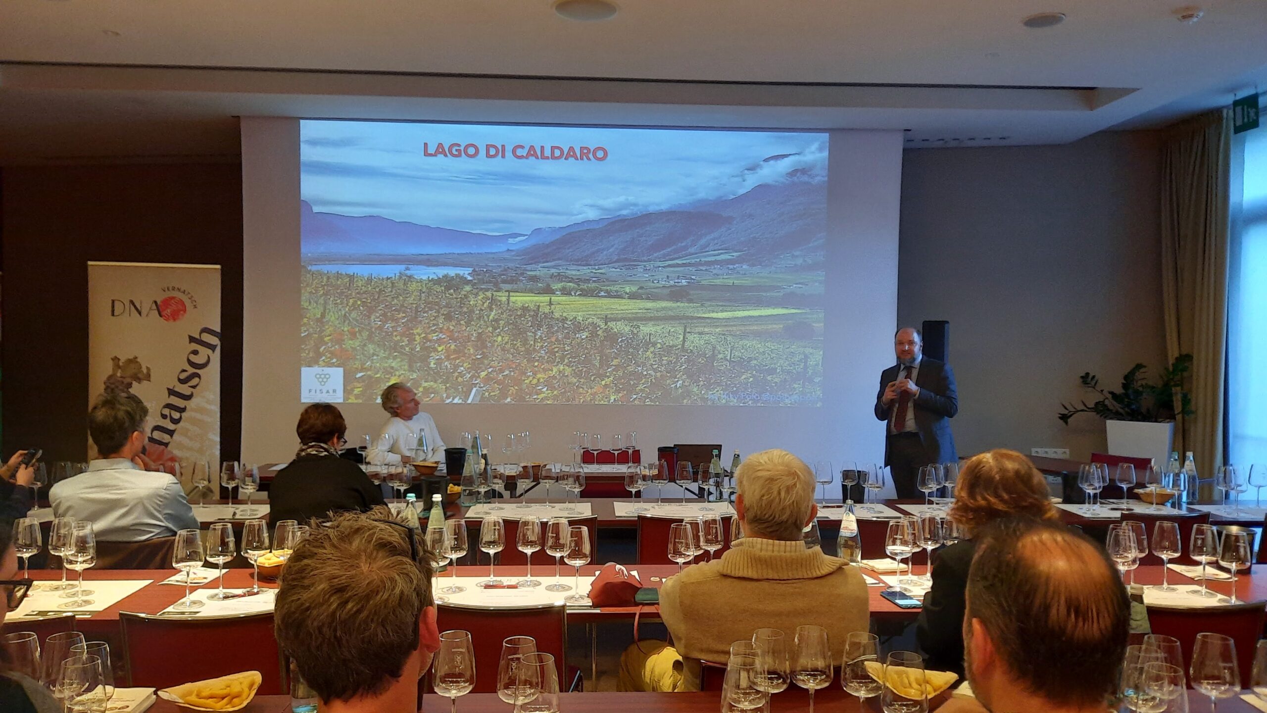 Merano autentico paese di assaggi vinicoli 2024, foto dell'autore, Riccardo Polo e Hartmann Dona'